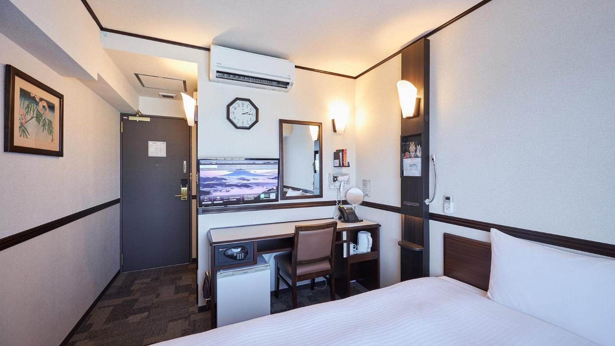 Toyoko Inn Kintetsu Yokkaichi Eki Kita Guchi Экстерьер фото